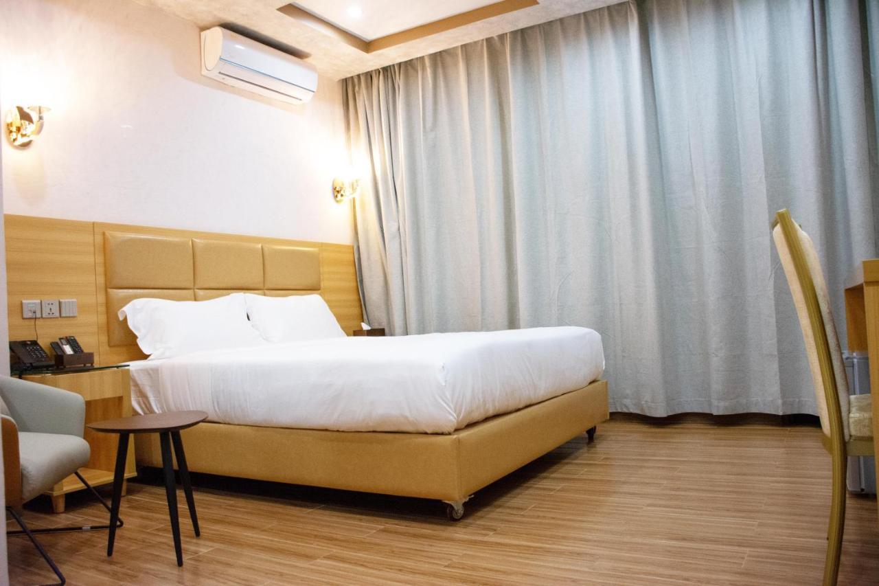Sami Hotel Ouagadougou Bagian luar foto